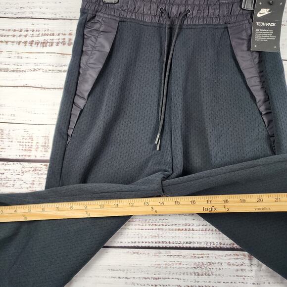 Ultra Rare Nike Tech Pack Sample Shorts 655323 Black Longline Men’s M NWT 2017 - Picture 6 of 9